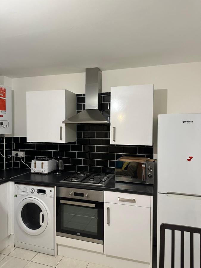 Beautiful Hoe Street Dream Ground Floor One Bedroom Apartment لندن المظهر الخارجي الصورة
