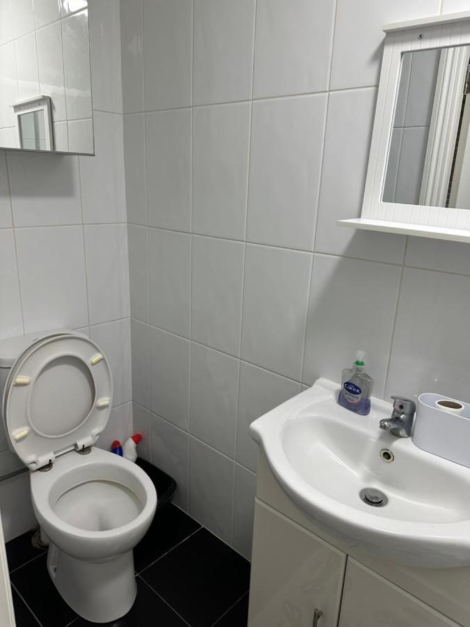 Beautiful Hoe Street Dream Ground Floor One Bedroom Apartment لندن المظهر الخارجي الصورة
